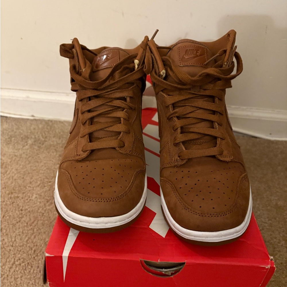 Nike Women’s Brown High-Top Sneakers